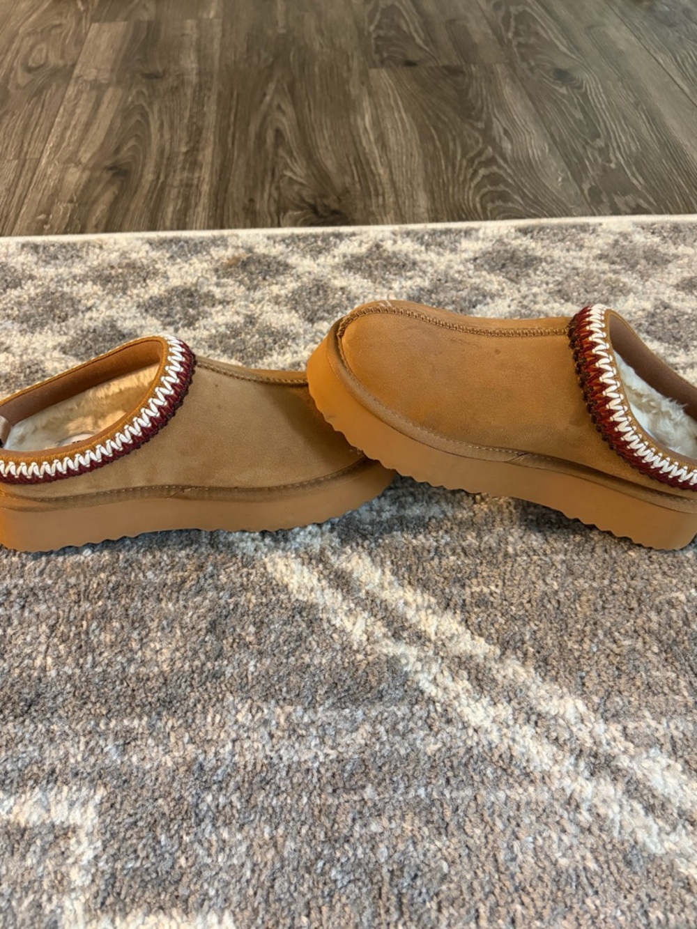 Steve Madden Tan Suede Platform Slippers
